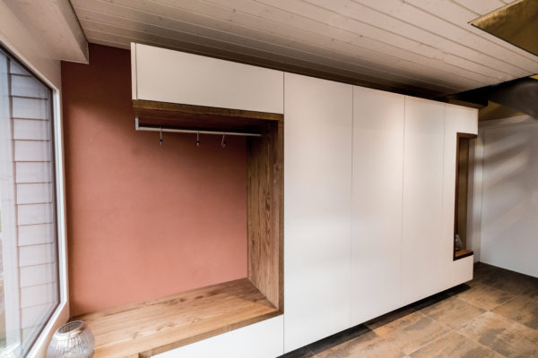 Innenausbau Garderobeschrank